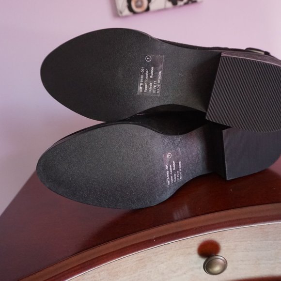 NEW Naughty Monkey Zoey perforated leather boots 7 - Picture 5 of 10